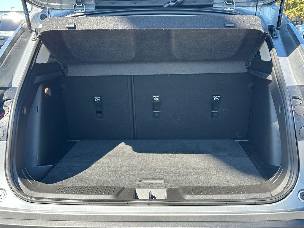 used 2025 Chevrolet Trax car, priced at $23,276