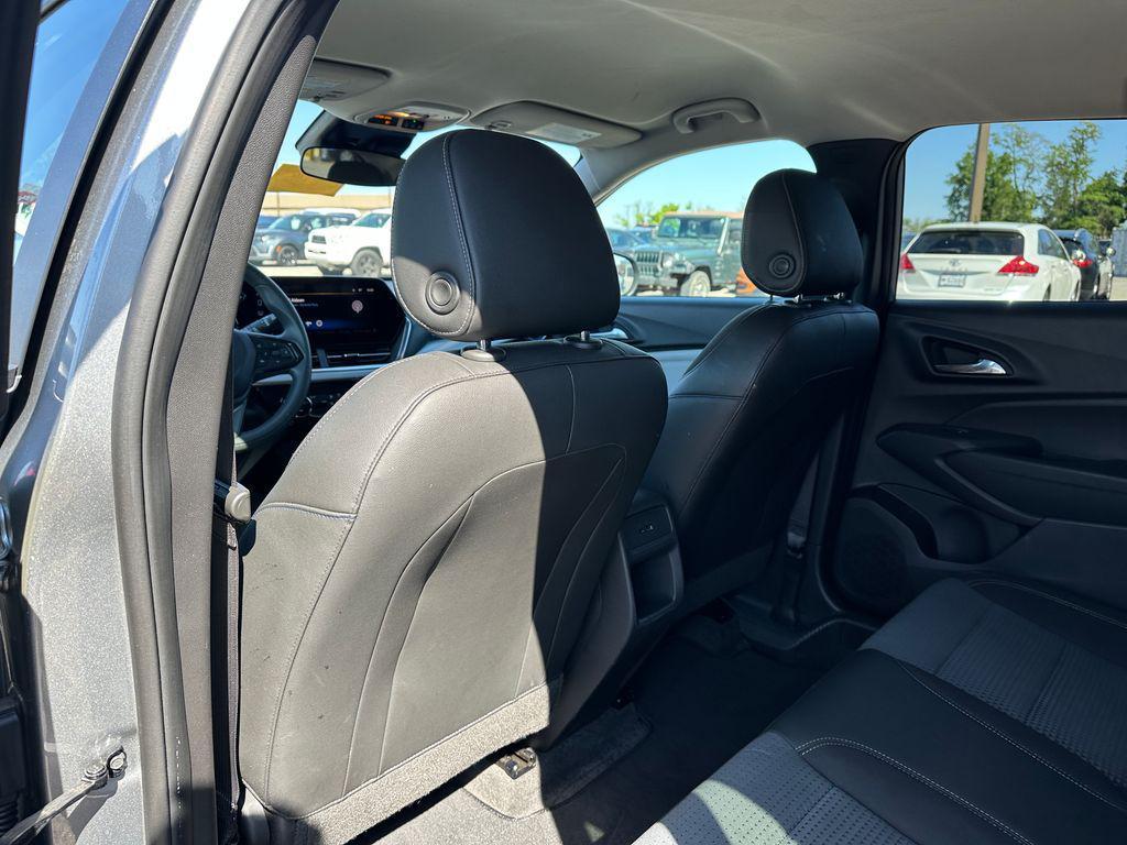 used 2025 Chevrolet Trax car, priced at $23,276