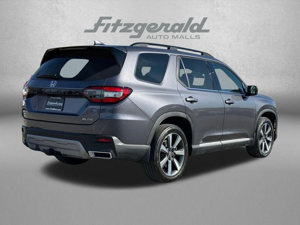 used 2025 Honda Pilot car, priced at $45,776