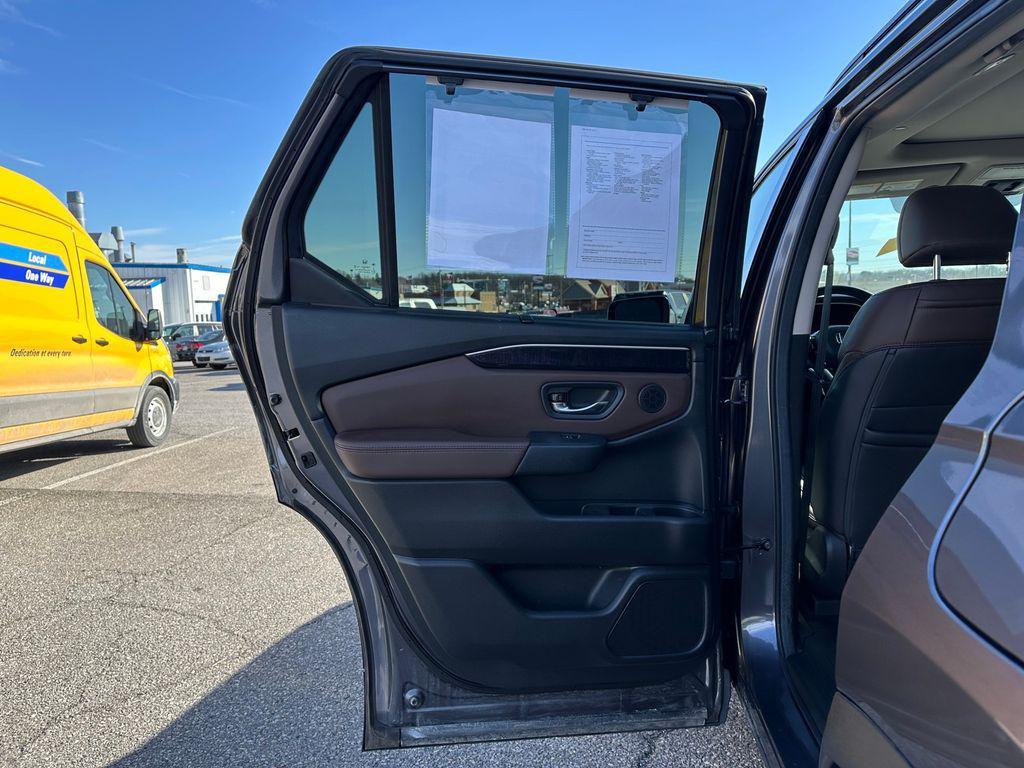 used 2025 Honda Pilot car, priced at $45,776