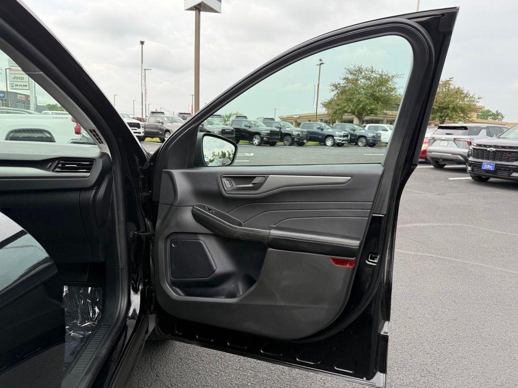 used 2024 Ford Escape car, priced at $24,276