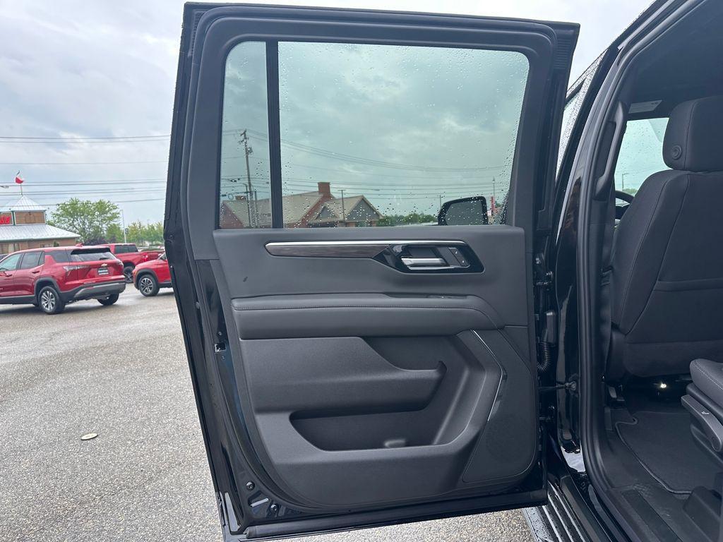 new 2026 Chevrolet Suburban car, priced at $71,159