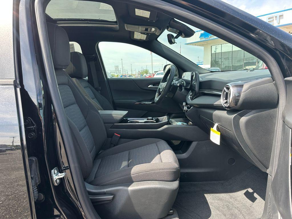 new 2026 Chevrolet Equinox car, priced at $34,504