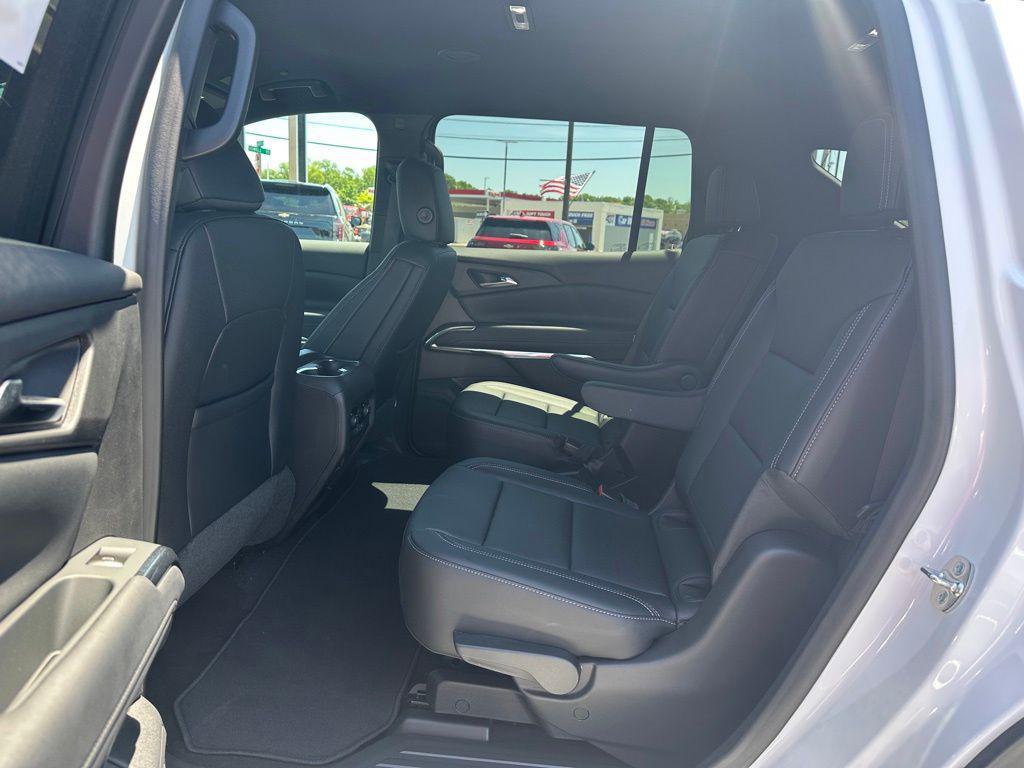 new 2026 Chevrolet Traverse car, priced at $47,481