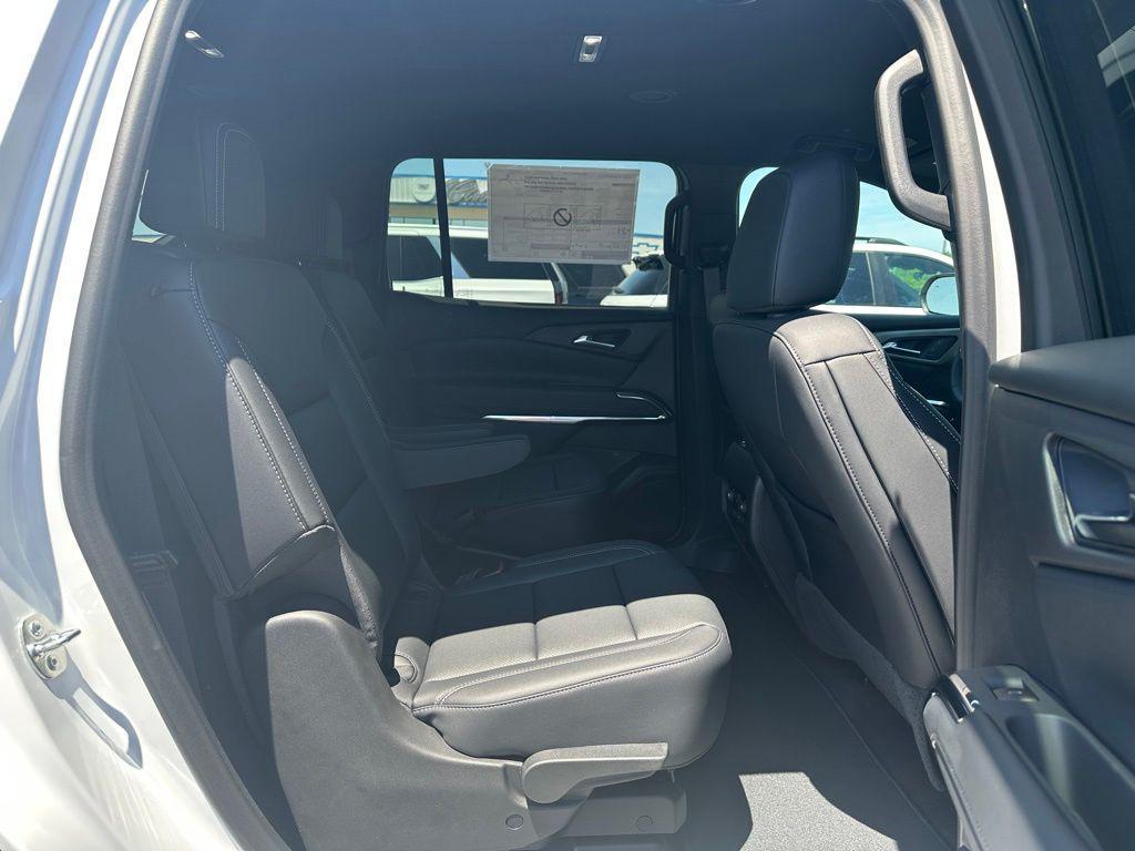 new 2026 Chevrolet Traverse car, priced at $47,481