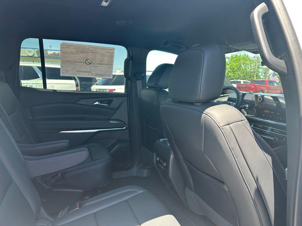 new 2026 Chevrolet Traverse car, priced at $47,481