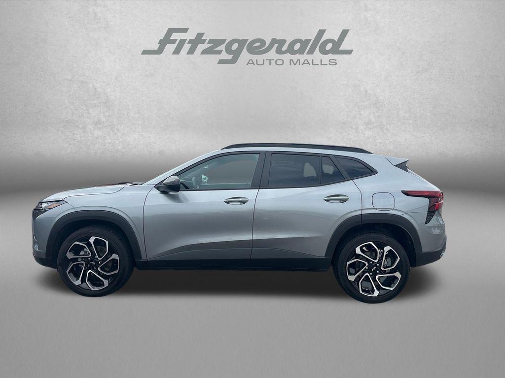 used 2025 Chevrolet Trax car, priced at $24,276
