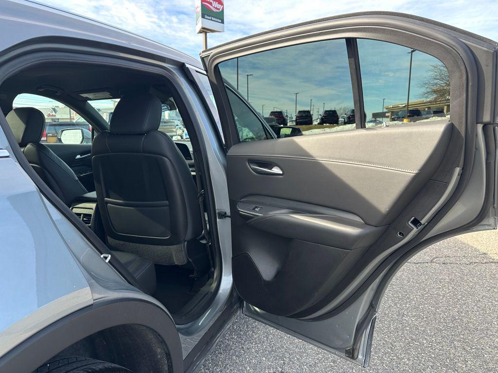used 2025 Cadillac XT4 car, priced at $33,777