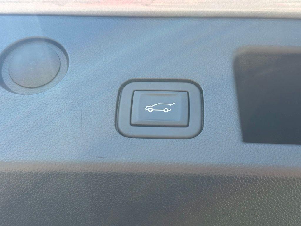 used 2026 Chevrolet Equinox car, priced at $30,776