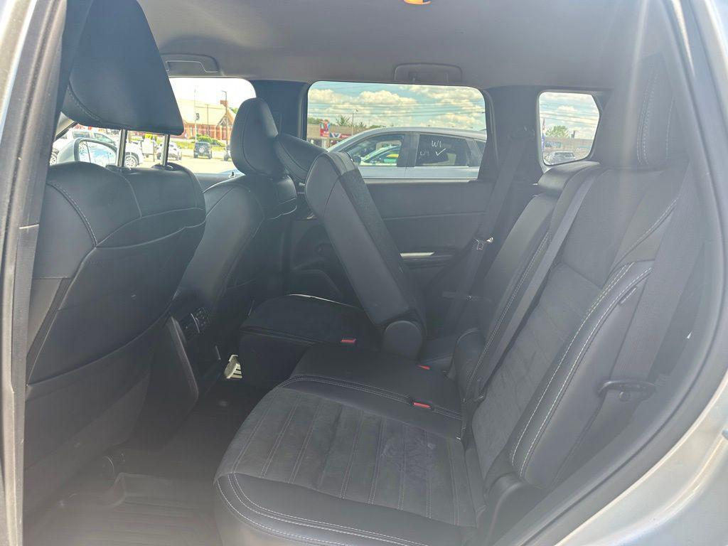 used 2024 Mitsubishi Outlander car, priced at $24,276