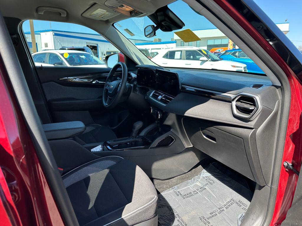 used 2025 Chevrolet TrailBlazer car, priced at $24,776