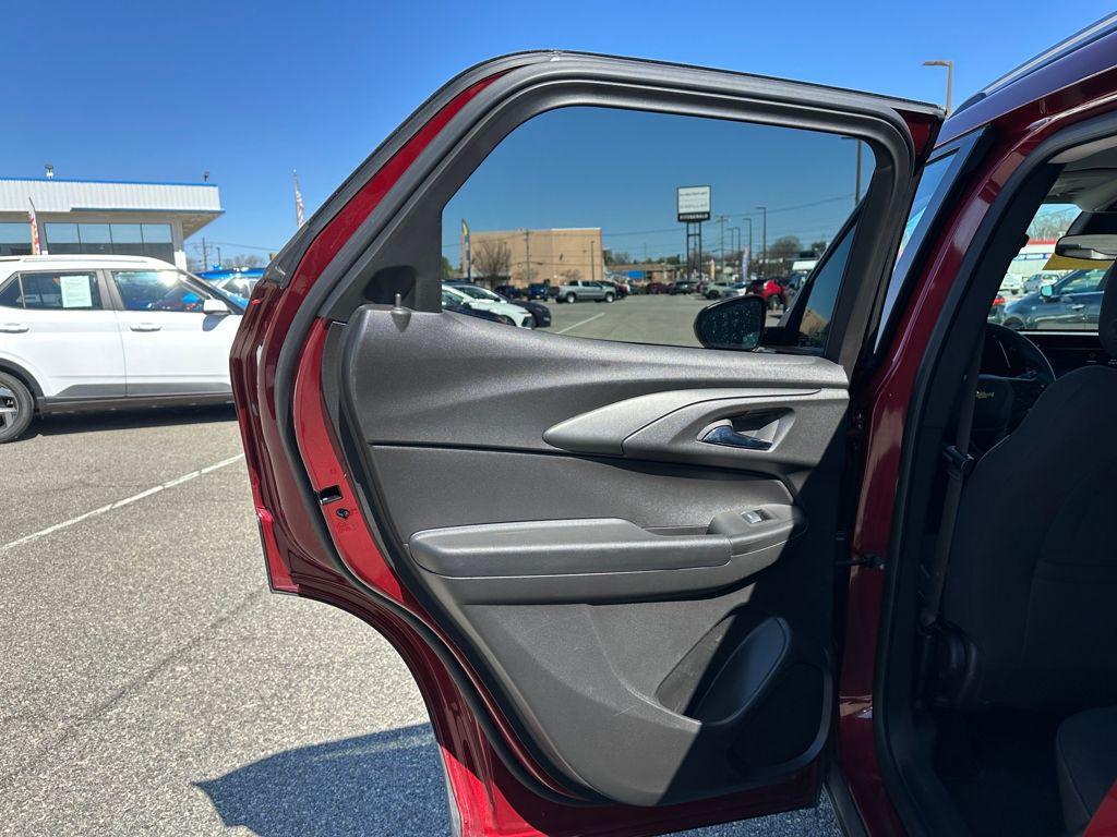 used 2025 Chevrolet TrailBlazer car, priced at $24,776