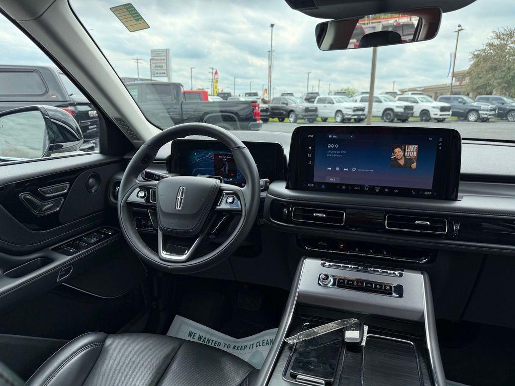 used 2025 Lincoln Aviator car, priced at $54,776