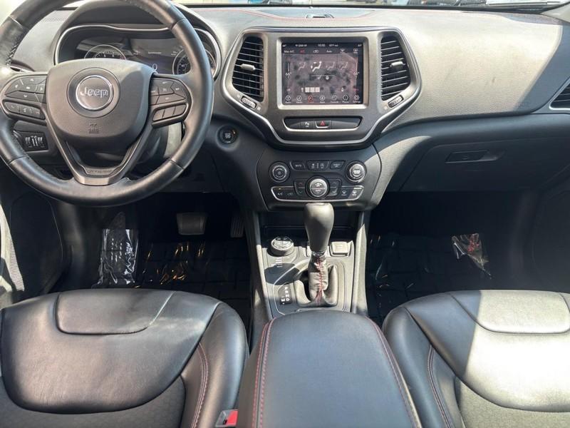 used 2019 Jeep Cherokee car, priced at $19,227