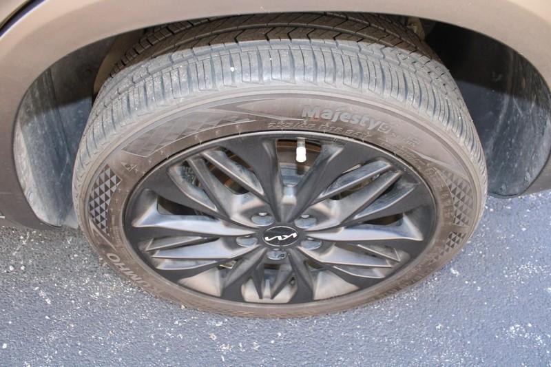 used 2023 Kia Seltos car, priced at $20,495