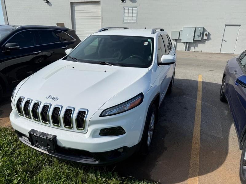 used 2016 Jeep Cherokee car, priced at $10,500