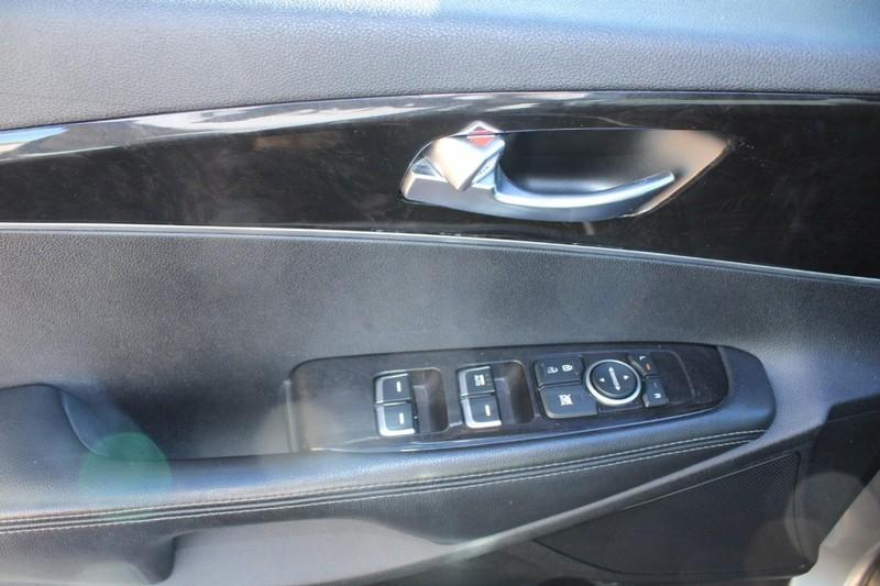 used 2016 Kia Sorento car, priced at $9,597