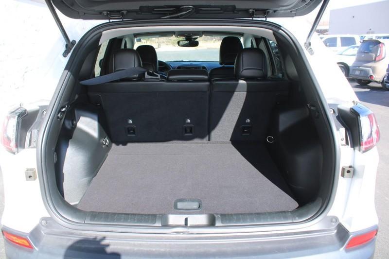 used 2022 Jeep Cherokee car, priced at $23,900