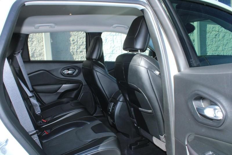 used 2022 Jeep Cherokee car, priced at $23,900