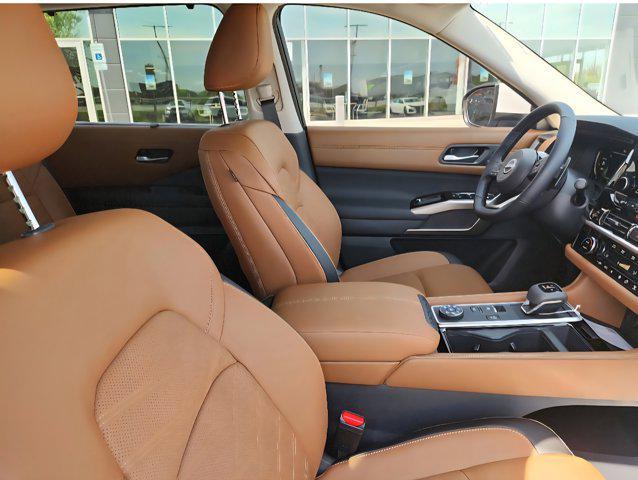 new 2025 Nissan Pathfinder car, priced at $45,467