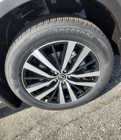 new 2025 Nissan Pathfinder car, priced at $45,467