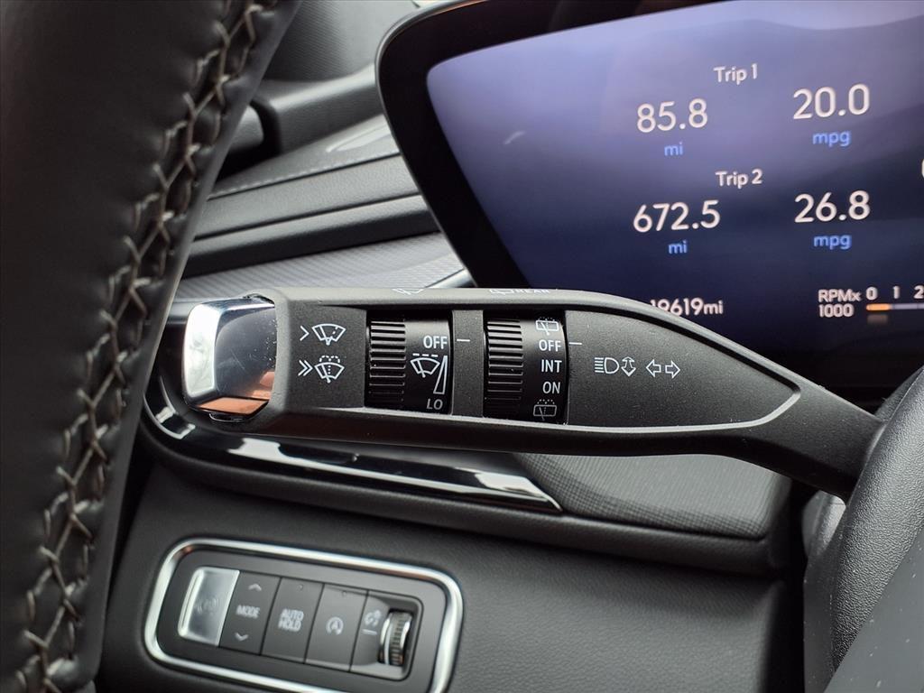 used 2025 Buick Enclave car, priced at $40,371