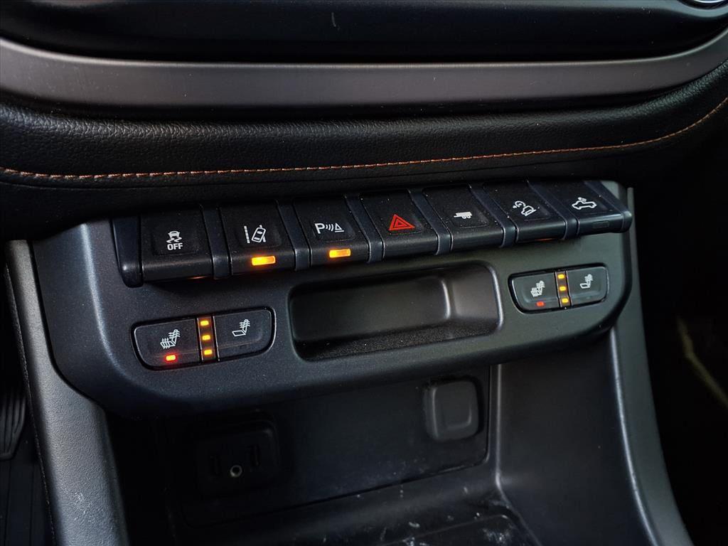 used 2021 GMC Canyon car, priced at $21,670