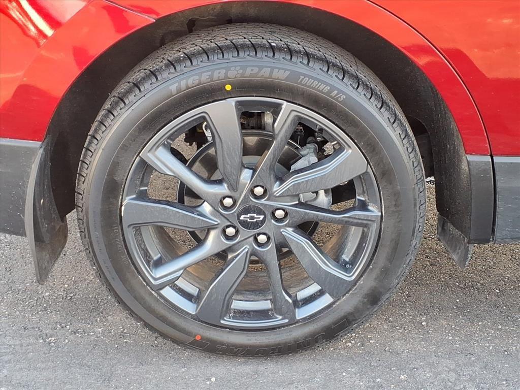 used 2022 Chevrolet Equinox car, priced at $23,914