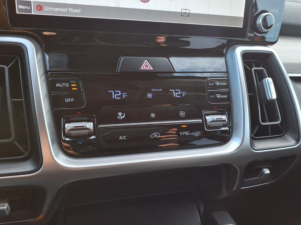 used 2022 Kia Sorento car, priced at $21,758
