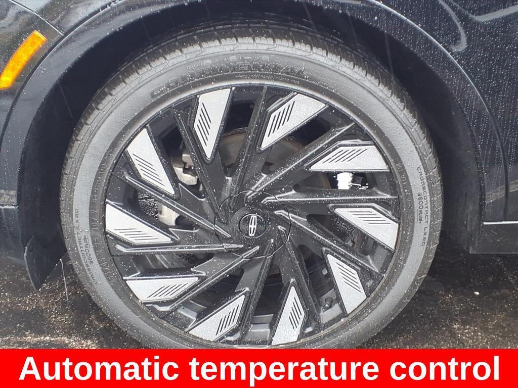 used 2024 Lincoln Nautilus car, priced at $42,446