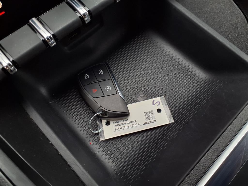 used 2025 GMC Terrain car, priced at $29,298