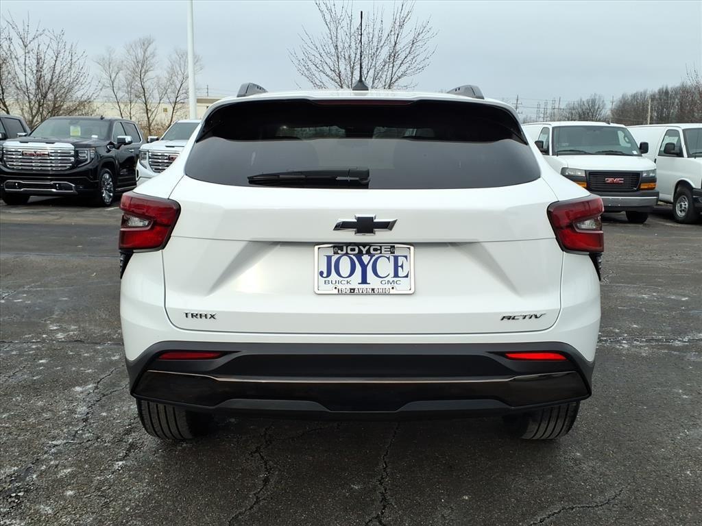 used 2024 Chevrolet Trax car, priced at $19,989