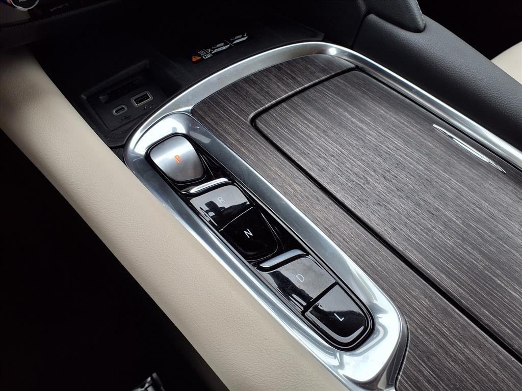 used 2023 Buick Enclave car, priced at $41,298