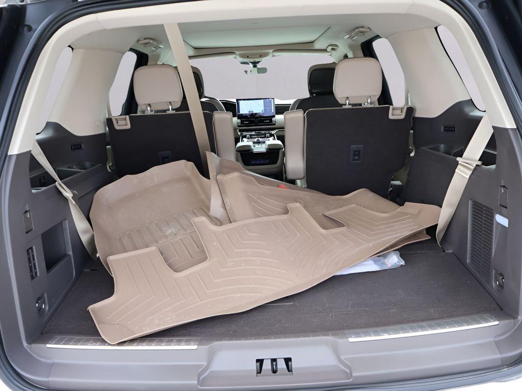 used 2024 Lincoln Navigator car, priced at $66,977