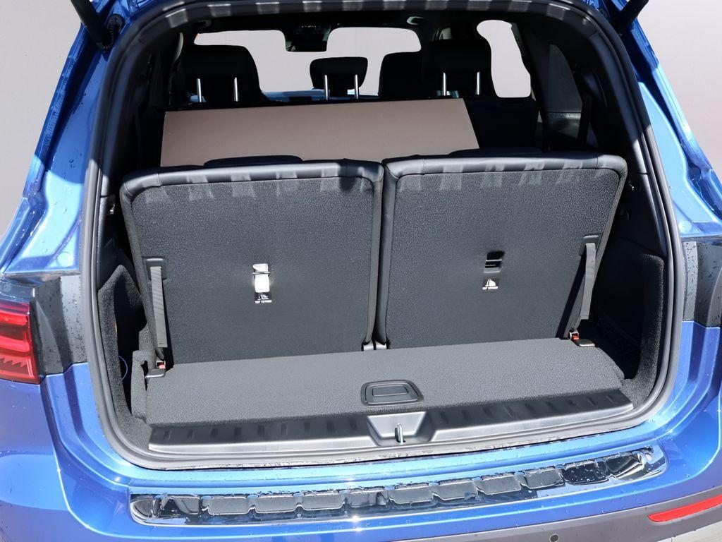 new 2026 Mercedes-Benz GLB 250 car, priced at $54,720