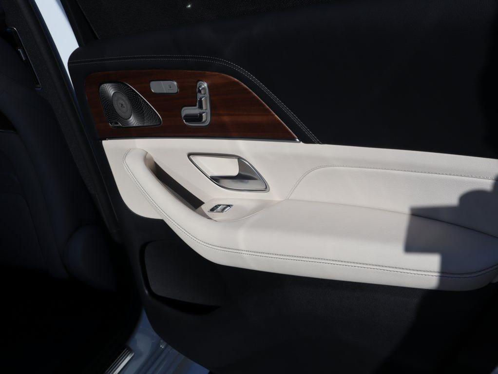 new 2026 Mercedes-Benz GLS 450 car, priced at $107,915