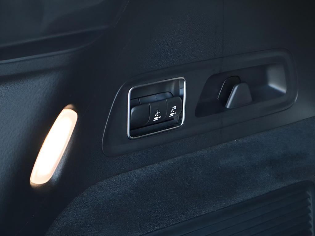 new 2026 Mercedes-Benz GLS 450 car, priced at $107,915