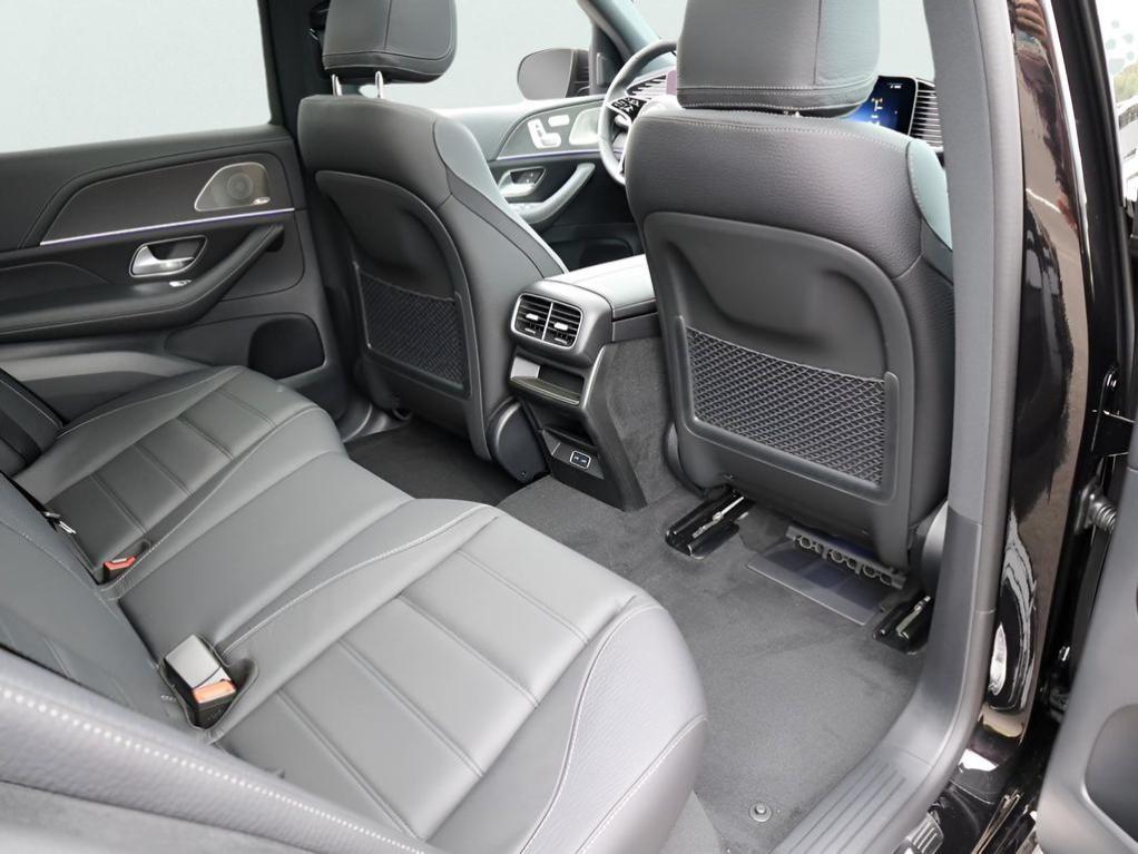 new 2026 Mercedes-Benz GLE 450 car, priced at $83,835