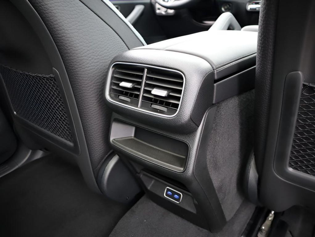 new 2026 Mercedes-Benz GLE 450 car, priced at $83,835