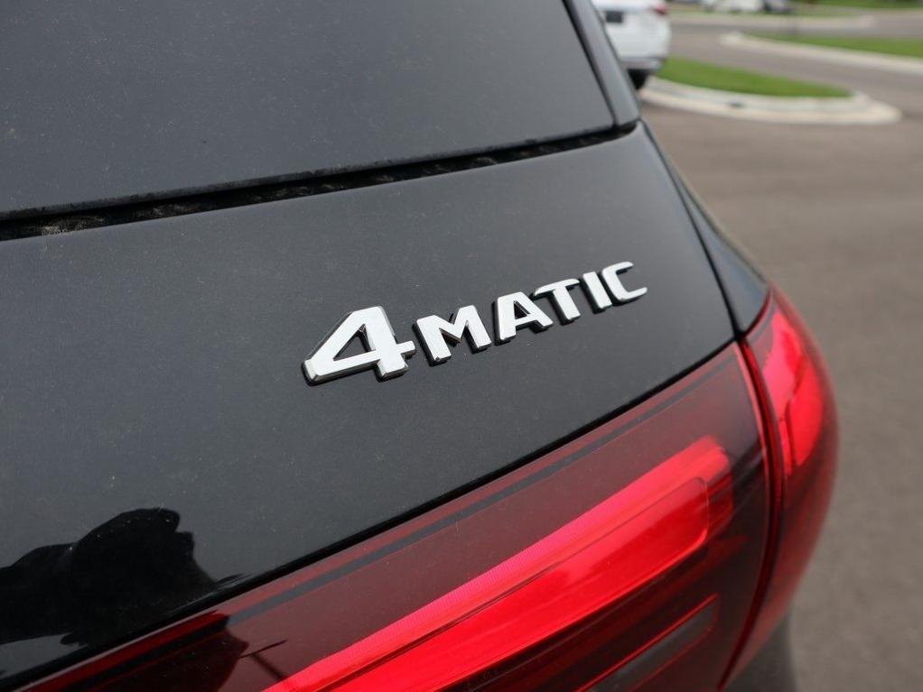 new 2026 Mercedes-Benz GLE 450 car, priced at $83,835