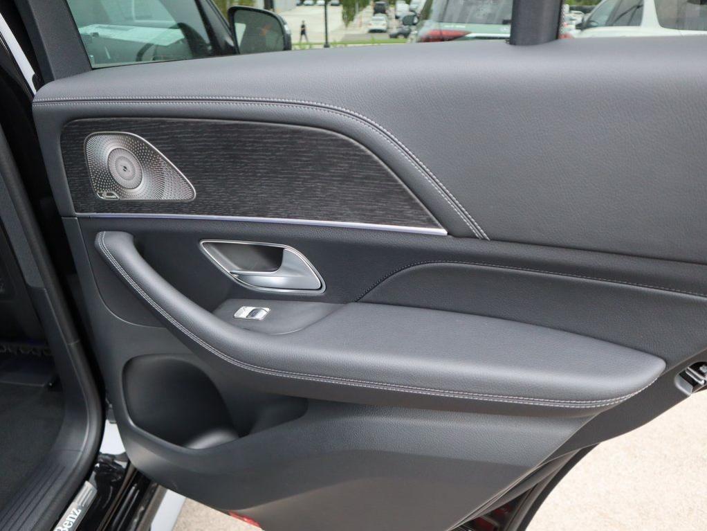 new 2026 Mercedes-Benz GLE 450 car, priced at $83,835