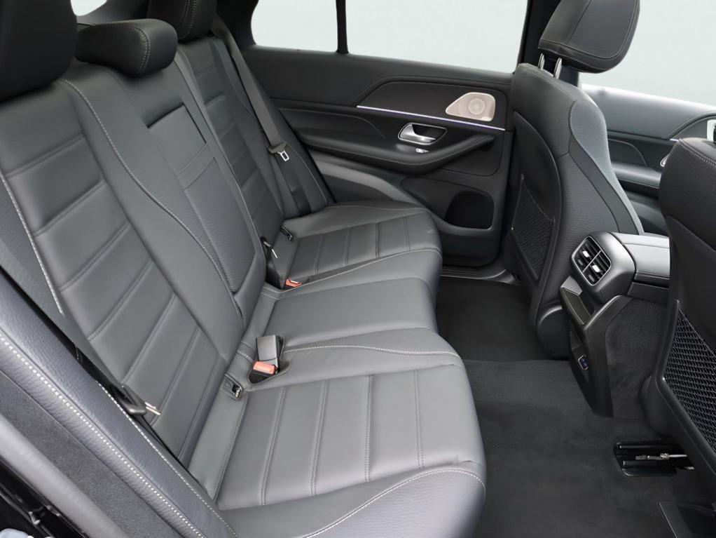 new 2026 Mercedes-Benz GLE 450 car, priced at $83,835