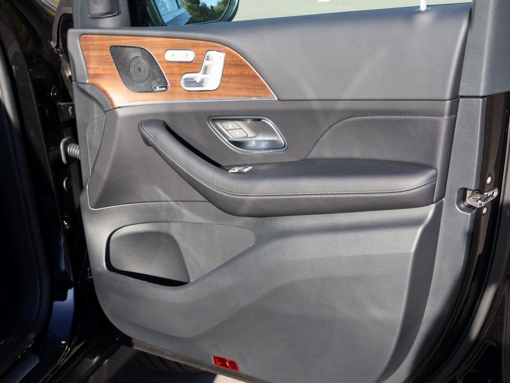 new 2026 Mercedes-Benz GLE 350 car, priced at $73,250