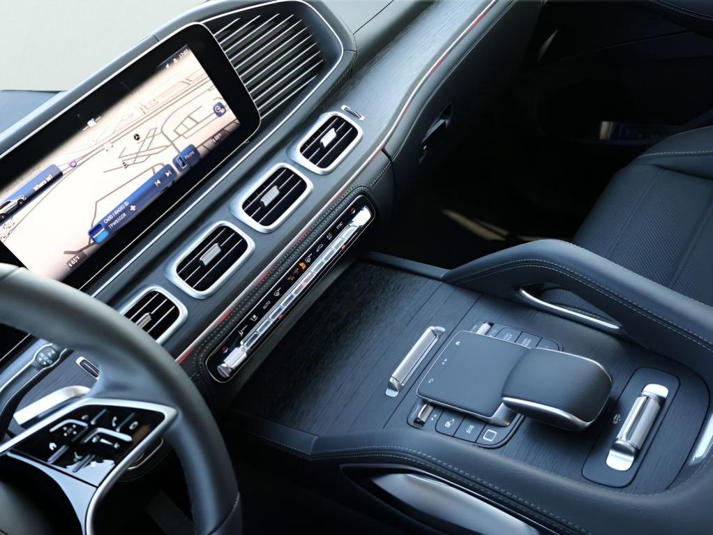 new 2026 Mercedes-Benz GLE 580 car, priced at $103,515
