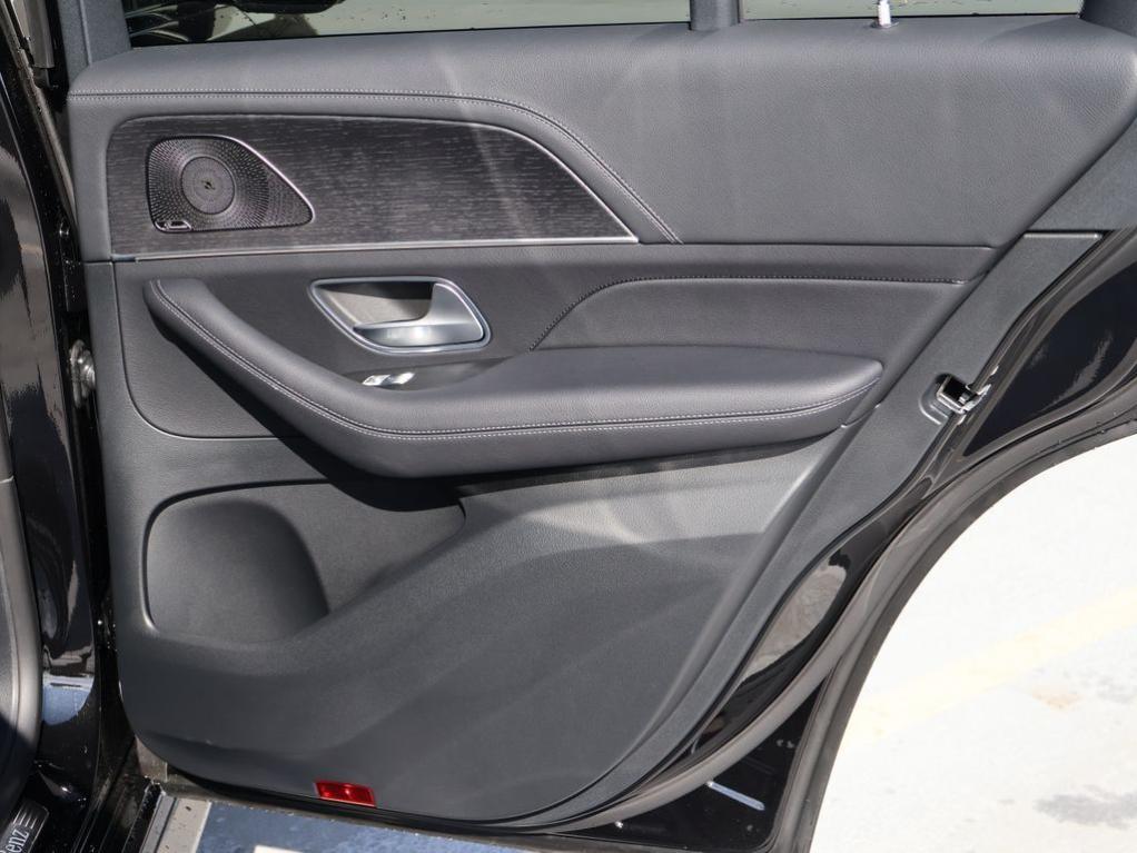 new 2026 Mercedes-Benz GLE 580 car, priced at $103,515