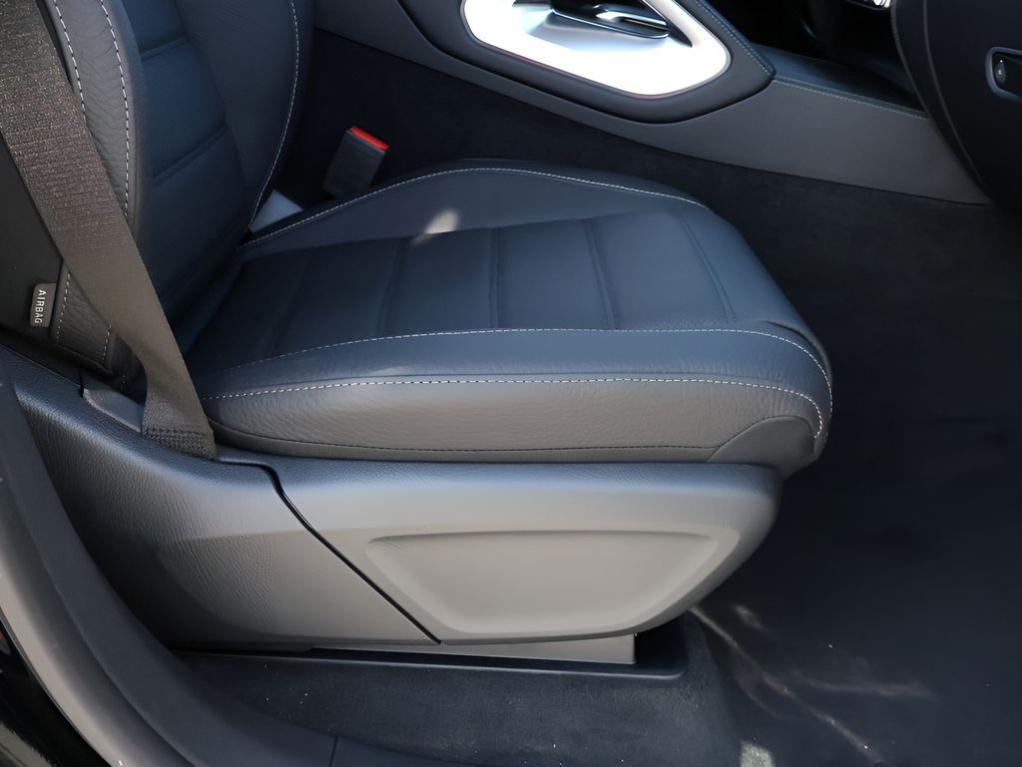 new 2026 Mercedes-Benz GLE 580 car, priced at $103,515