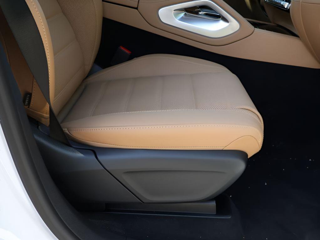 new 2026 Mercedes-Benz GLS 450 car, priced at $104,720