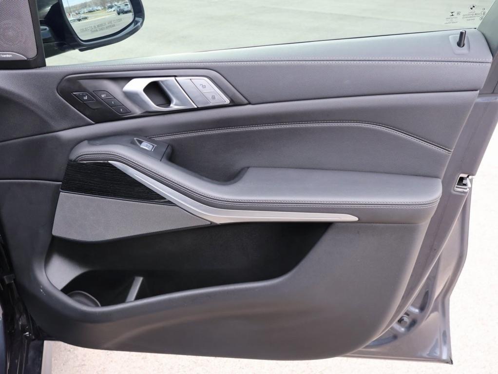 used 2022 BMW X7 car, priced at $53,777