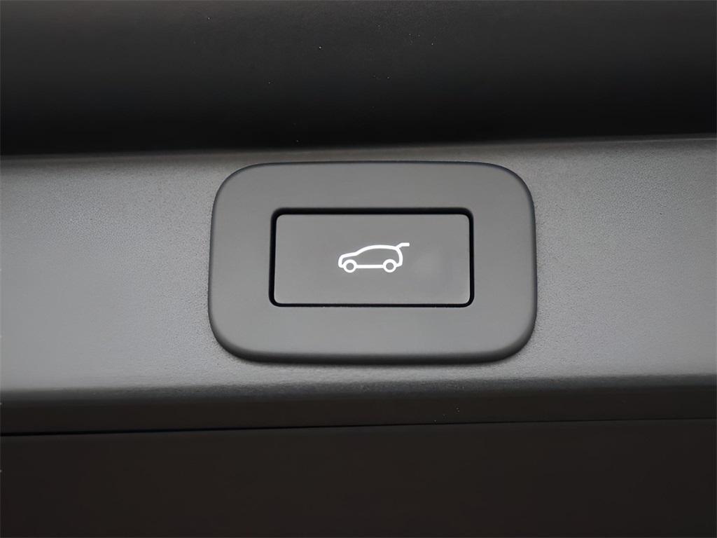 new 2026 Land Rover Range Rover car, priced at $138,370