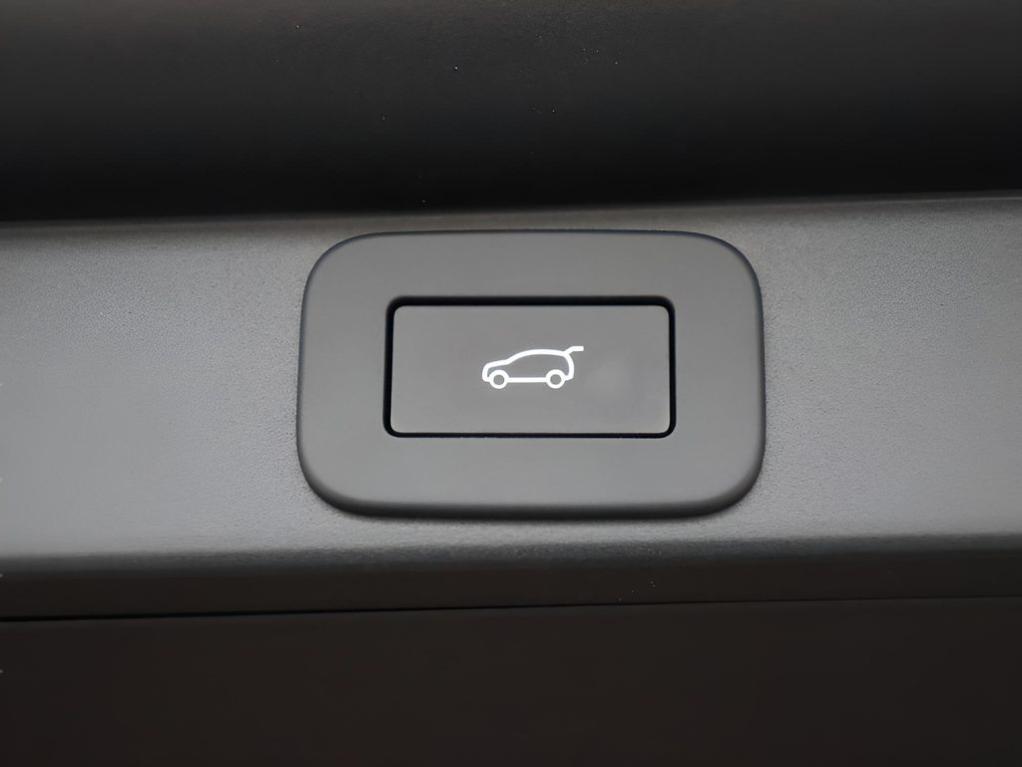 new 2026 Land Rover Range Rover car, priced at $138,370